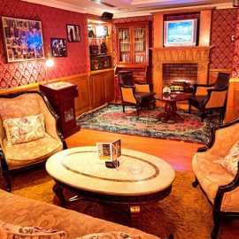 Sherlock Holmes Pub in Bur Dubai
