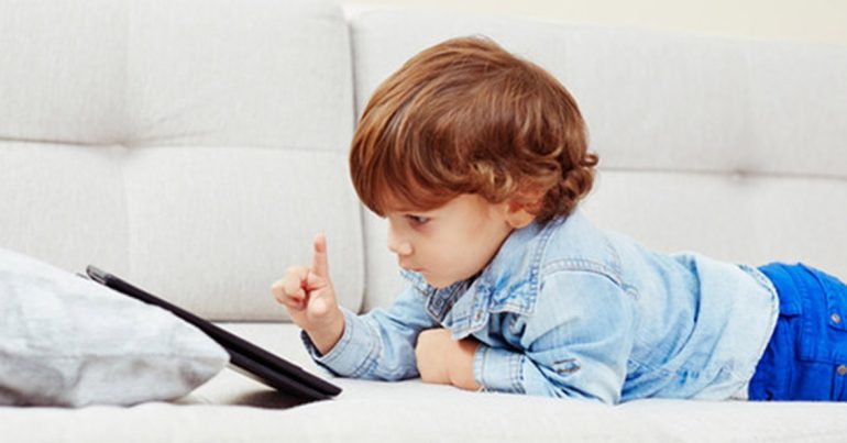 These are the Risks that Children Spend a Lot of Time on the Cell Phone - Coming Soon in UAE