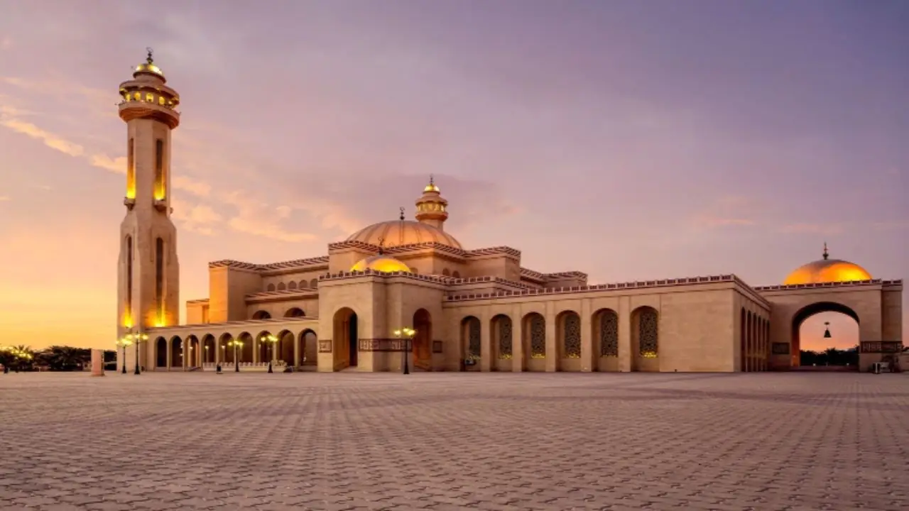 COVID-19: UAE Mosques Resume Friday Prayers - Coming Soon in UAE