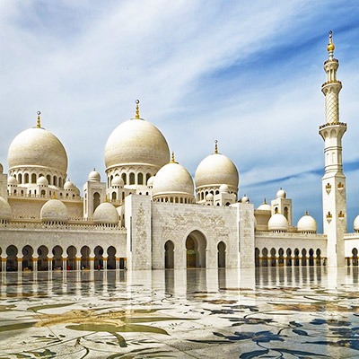 Sheikh Zayed Grand Mosque in Abu Dhabi City