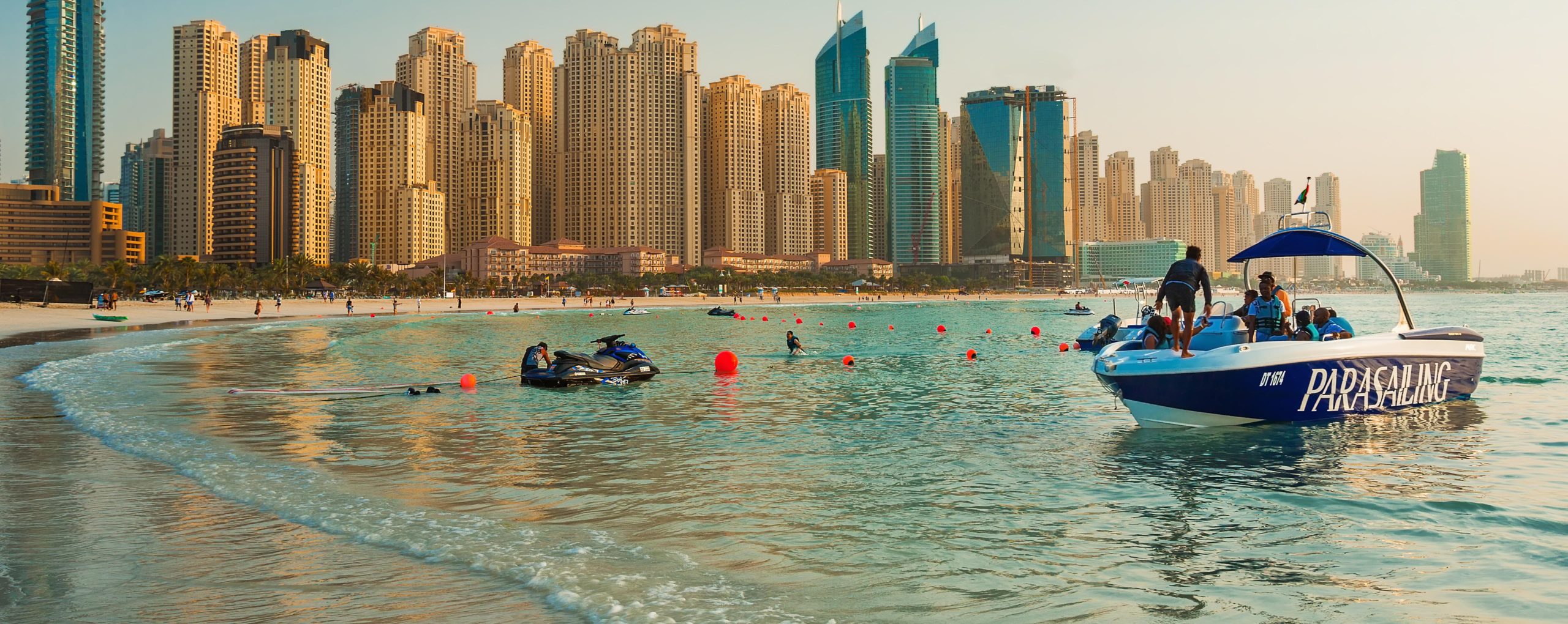 jet skiing at jumeirah beach 