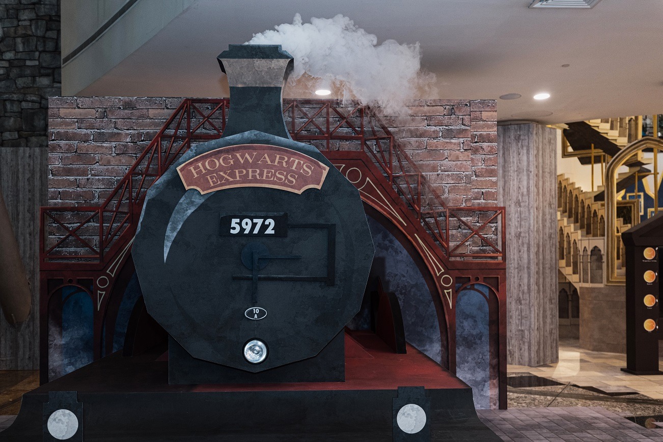 Abu Dhabi Mall brings the Spellbinding Harry Potter – “Celebrate Hogwarts” Wizarding World Experience to the capital - Coming Soon in UAE