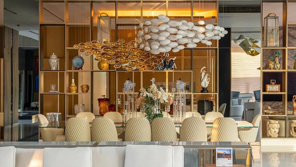 comingsoon.ae-bespoke-luxury-chandeliers-for-premium-home-projects-2026-02-16_09-32-25_290901